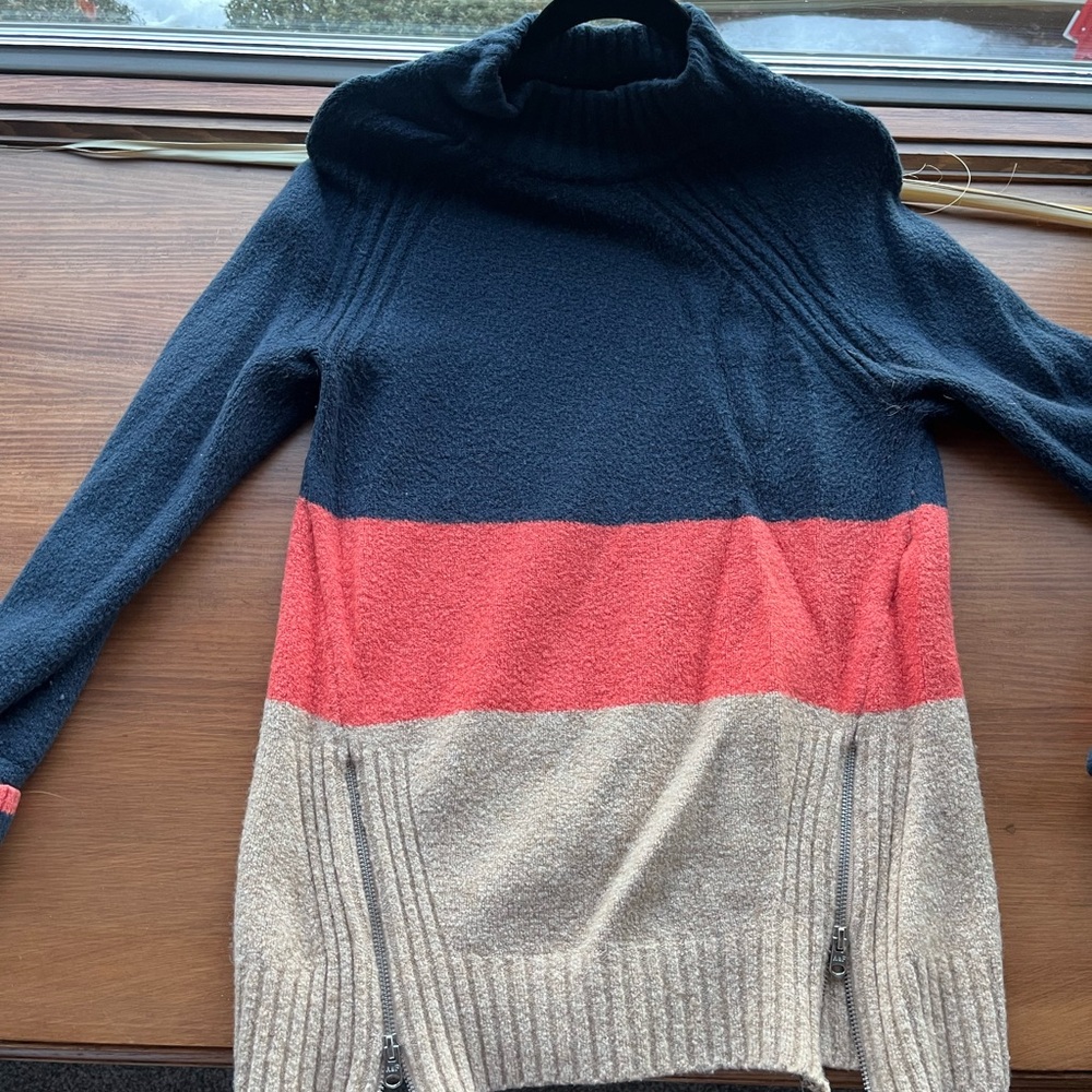 Abercrombie & Fitch Black, Coral & Beige Colorblock Funnel Neck Sweater